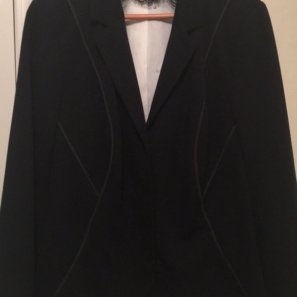 Tuxedo detail blazer - Picture 2 of 5
